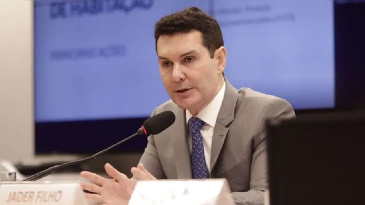 O ministro vai reunir com o ministro da Integração e Desenvolvimento Regional, Waldez Góes, e o presidente da FAMEP, o prefeito de Santarém Nélio Aguiar, para tratar do assunto
