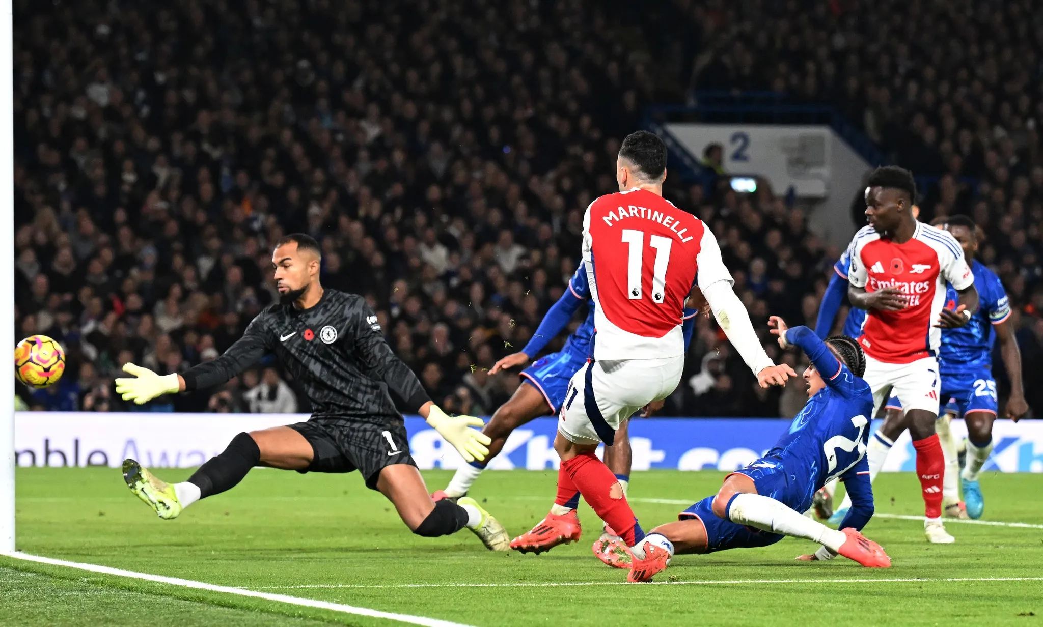 Arsenal e Chelsea empatam no clássico da rodada, um resultado que não foi bem para ambos.