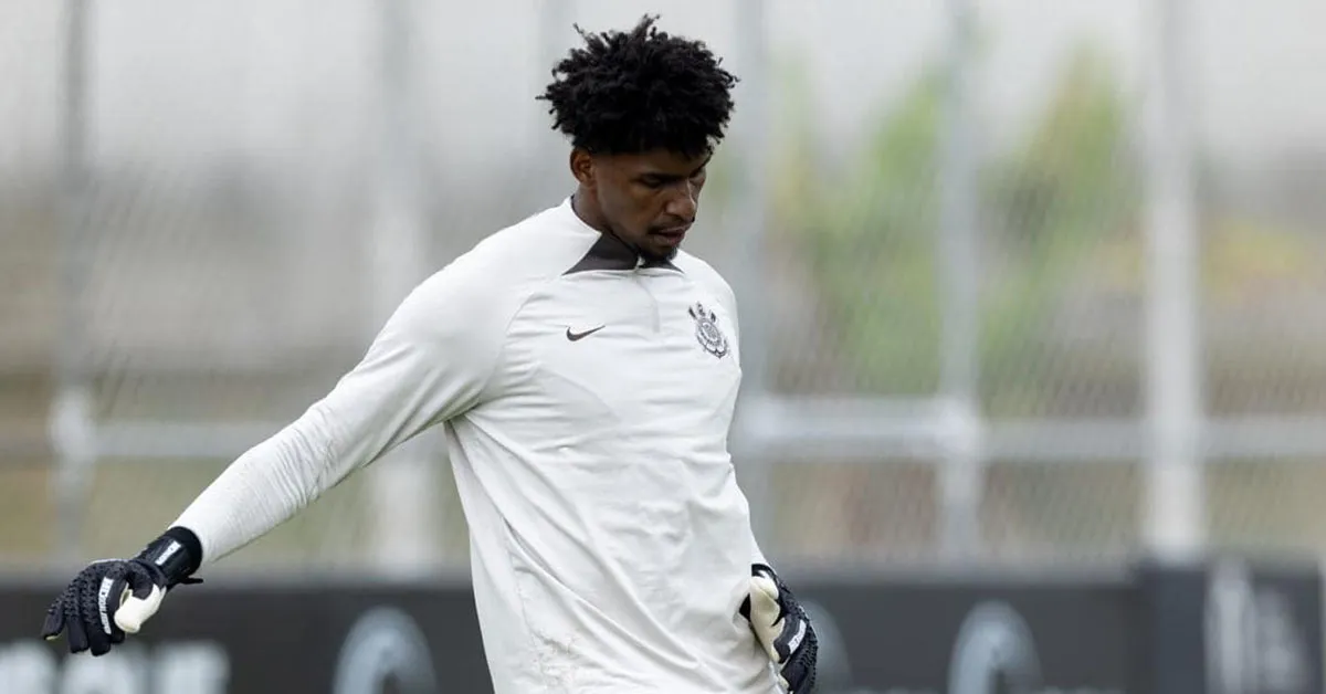 Hugo Souza é atleta do Corinthians após longa novela