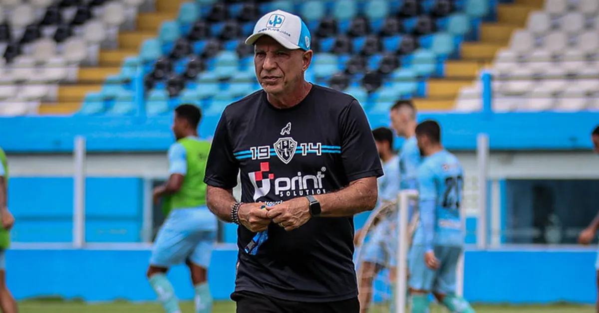 Márcio Fernandes continua no Paysandu após manter o clube na Série B 2025