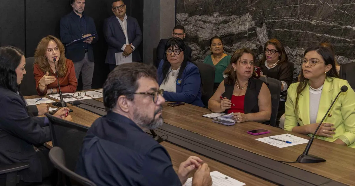 Comissão de Defesa da Primeira Infância, Criança e Adolescente da Assembleia Legislativa do Pará (CDICA-Alepa) se reuniu para debater uma ocorrência nas dependências de um shopping em Belém.