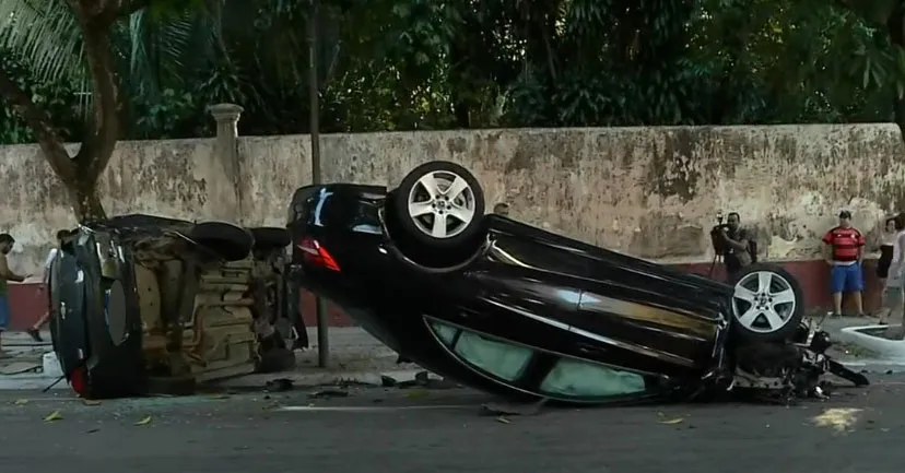 Imagem ilustrativa da notícia: Perseguição termina com acidente entre carros no bairro de São Brás, em Belém