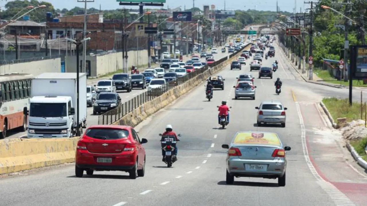 Veículos com placas de final de placas 41 a 61 terão desconto