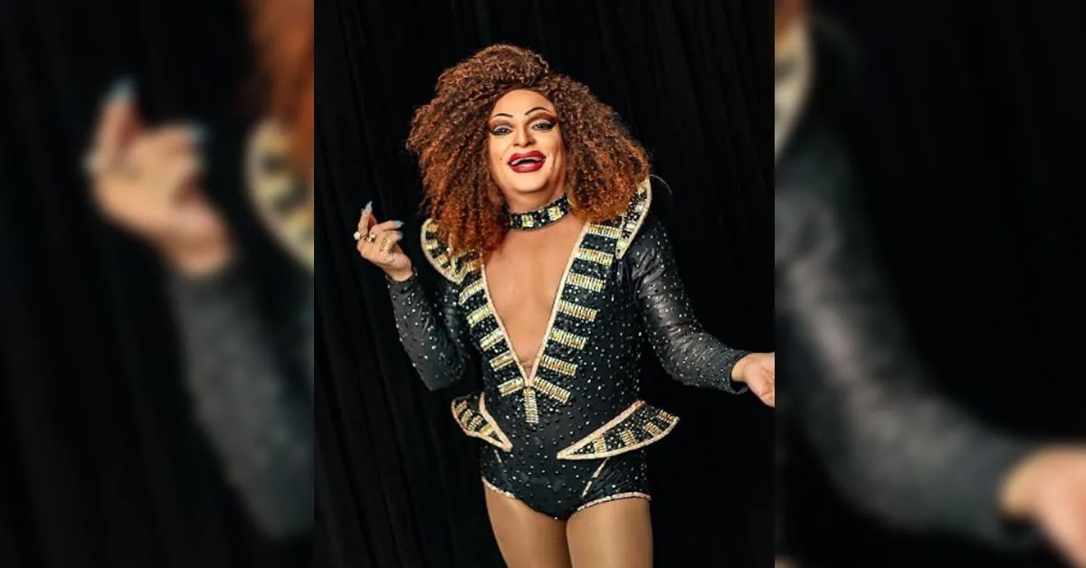 Drag queen interpretada pelo ator Marcelo Souza.