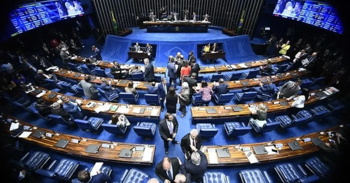 Câmara aprova primeiro projeto de regulamentação da Reforma Tributária e rejeita parte das mudanças do Senado.