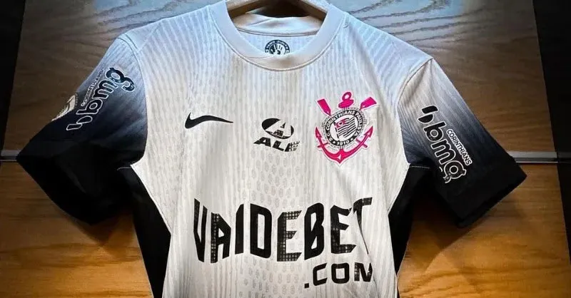 Vai de Bet foi a patrocinadora master do Corinthians no início da temporada 2024.