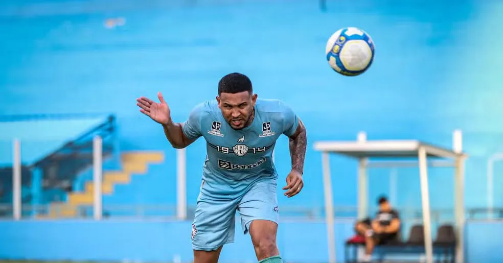 O zagueiro Wanderson deve começar o jogo contra a Ponte Preta no time titular do Paysandu.