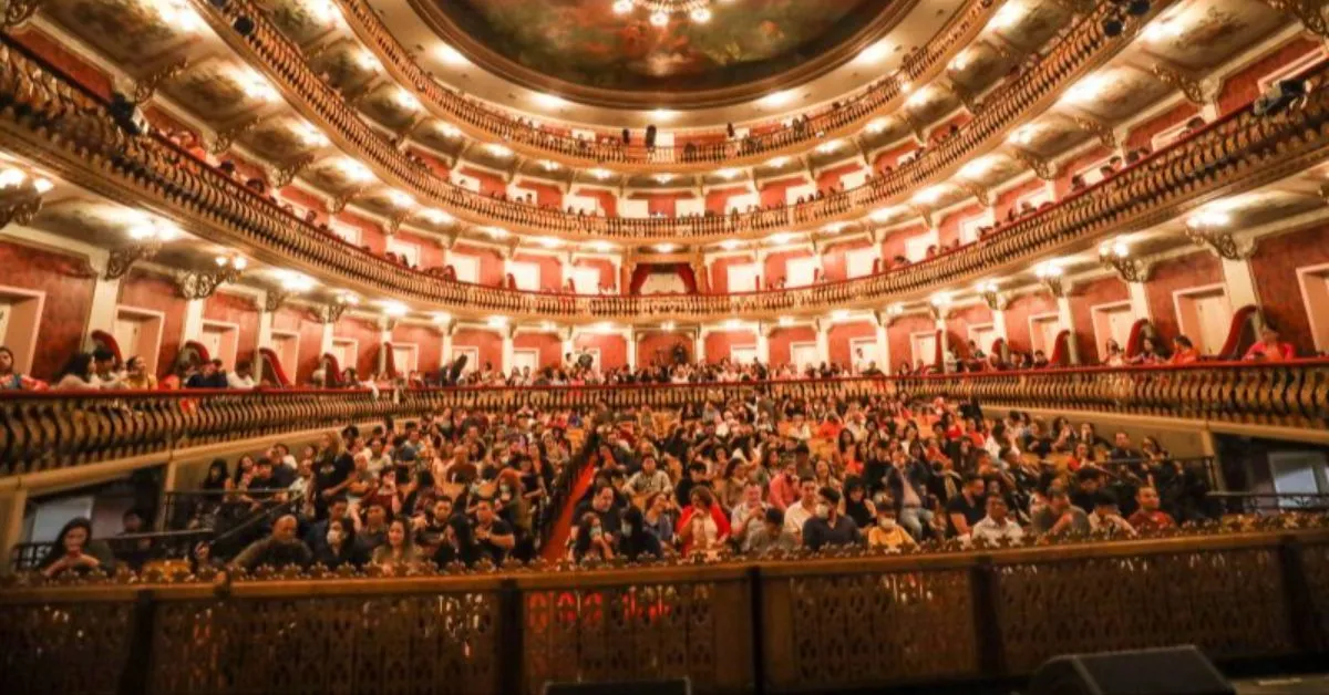 Os ingressos serão vendidos a um preço simbólico de R$ 2 e podem ser adquiridos na bilheteria do Theatro, a partir das 9h