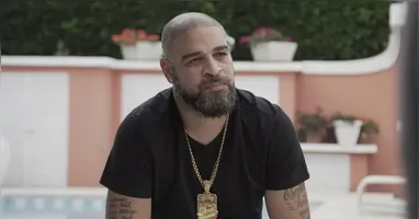 Adriano Imperador: craque lança livro com detalhes sobre a sua vida e carreira abreviada.