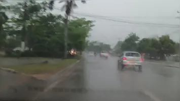 A forte chuva dificultou a visibilidade de motoristas que transitavam pela rodovia Transamazônica (BR-230)