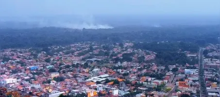 Há semanas, queimadas feitas de forma criminosa e em período de estiagem estão adoecendo a população de municípios do Pará.