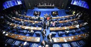 Câmara aprova primeiro projeto de regulamentação da Reforma Tributária e rejeita parte das mudanças do Senado.