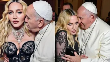 Em uma das imagens, o papa tem uma das mãos na cintura de Madonna e o rosto colado em seu cabelo.