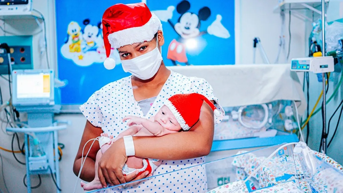 Imagem ilustrativa da notícia  "Bebês Noéis" levam magia e acolhimento ao Hospital Regional