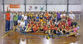 Meninas do Basquete Paraense celebram conquista invicta.