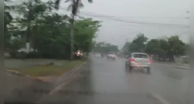 A forte chuva dificultou a visibilidade de motoristas que transitavam pela rodovia Transamazônica (BR-230)