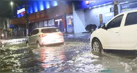 Com as fortes chuvas, vias de Belém ainda sofrem com alagamentos