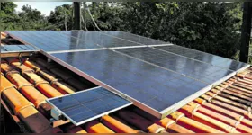 Tecnologias renováveis como painéis solares mais eficientes têm revolucionado a forma como a sociedade consome eletricidade.