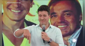 Rodrigo Faro chorou e perguntou sobre a audiência em programa especial sobre a morte de Gugu Liberato, em 2019