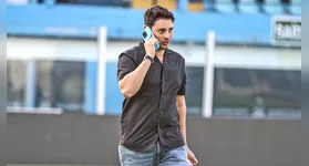 Roger Aguilera está muito pressionado no cargo