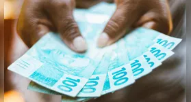 Atualmente, o salário mínimo está em R$ 1.412.