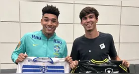 Igor Jesus e Biel trocaram camisas de Paysandu e Botafogo, além da boa e velha resenha