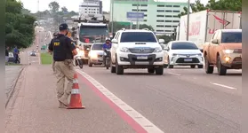 Com o feriado de Proclamação da República caindo em uma sexta-feira, há previsão de um aumento significativo no fluxo de veículos e ônibus de passageiros, o que, por sua vez, eleva os riscos de violência no trânsito e o número de acidentes com vítimas fatais ou graves.