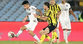 O Botafogo perdeu o jogo para o Peñarol, mas ainda conseguiu a vaga na final.