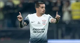 Formado nas divisões de base do Corinthians, Fagner construiu uma carreira repleta de conquistas pelo Timão.