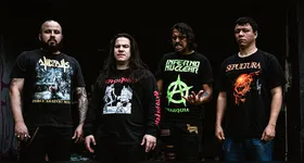 Inferno Nuclear: a força do thrash metal brasileiro, com letras que desafiam a realidade e um som que não deixa margem para dúvidas. Prepare-se para o impacto de 'Doença Social'!