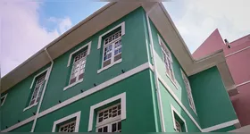 Fachada do histórico casarão na avenida Nazaré, em Belém, agora sede do Espaço Cultural Conselheiro Clóvis Moraes Rêgo.