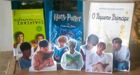 O grupo BTS gosta de indicar livros para o fãs e incentiva a leitura em vários âmbitos.