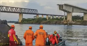 A ponte localizada entre os municípios de Estreito (MA) e Aguiarnópolis (TO) foi construída sobre o Rio Tocantins.