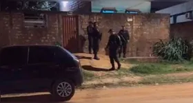 Um homem de 45 anos foi morto com uma facada no peito em Santarém. O enteado é o principal suspeito do crime.