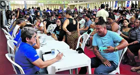 Município recebeu o programa “Governo do Pará nos Bairros”, com serviços essenciais à população. Ainda ontem, mais 2,5 mil famílias foram beneficiadas com a entrega de títulos de terra.