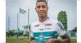 O atacante Alef Manga, que disputou a Série B 2024 pelo Coritiba, estava na mira do Clube do Remo.