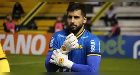 O goleiro Alisson estava acertado com o América de Cali, da Colômbia, mas deve mesmo vir para Belém.