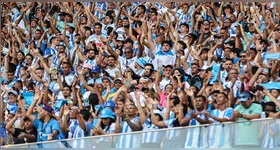 A Fiel Bicolor foi em peso ao Mangueirão para apoiar o Paysandu na despedida da temporada