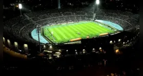 Partida de volta pela semifinal da Libertadores será disputada no estádio Centenário, após impasse sobre presença da torcida visitante.