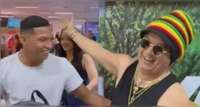 Ao desembarcar em Belém (PA), Rony encontrou o cantor Wanderley Andrade e foi recebido com um açaí "papa" no jantar