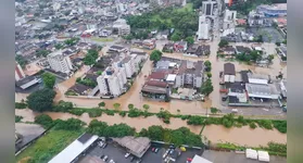 Foram registrados danos em 50 residências e 200 pessoas afetadas pela enxurrada em Bom Retiro, Serra Catarinense.