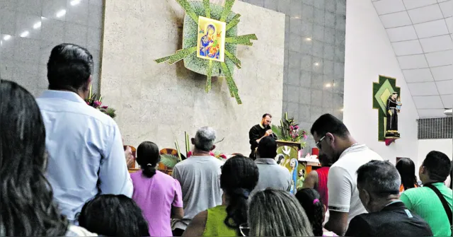 Imagem ilustrativa da notícia Devotos celebram novena de Nossa Senhora do Perpétuo Socorro