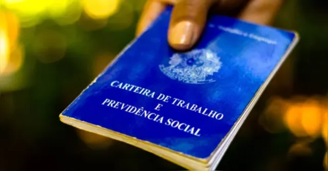 Imagem ilustrativa da notícia PEC do fim do 6x1 enfrenta resistência no congresso