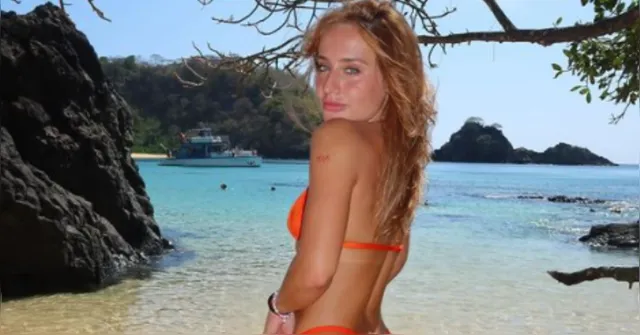Imagem ilustrativa da notícia Bruna Griphao posa de fio-dental na praia e mostra bumbum GG