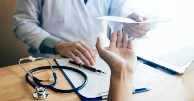 Imagem ilustrativa da notícia Recibo médico só poderá ser eletrônico pelo app da Receita