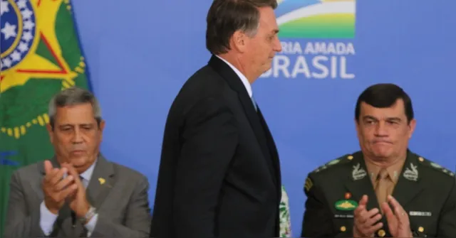Imagem ilustrativa da notícia Bolsonaro saiu do país para fugir de prisão antes do 8/1