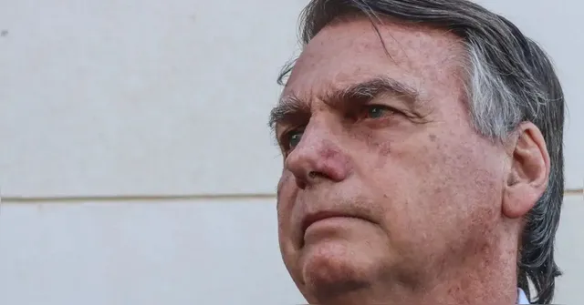 Imagem ilustrativa da notícia Golpe, pandemia, joias, TSE: o que pesa contra Bolsonaro?