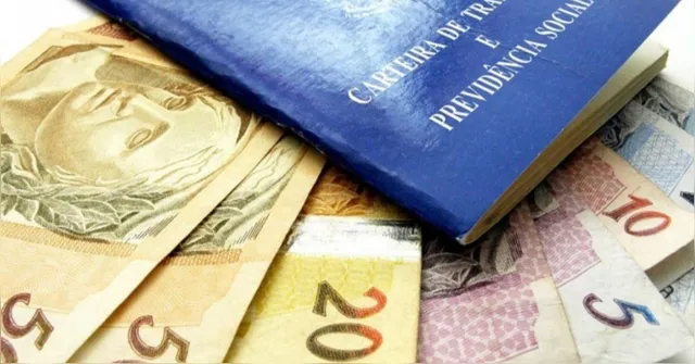 Imagem ilustrativa da notícia Dinheiro extra: saiba mais sobre o 13º e outros benefícios!