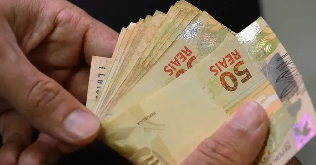 Imagem ilustrativa da notícia Valor previsto do salário mínimo em 2025 é divulgado
