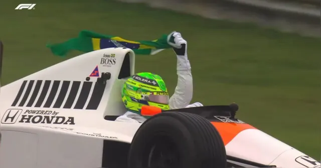 Imagem ilustrativa da notícia Em tributo a Senna, Hamilton pilota McLaren e comove torcida